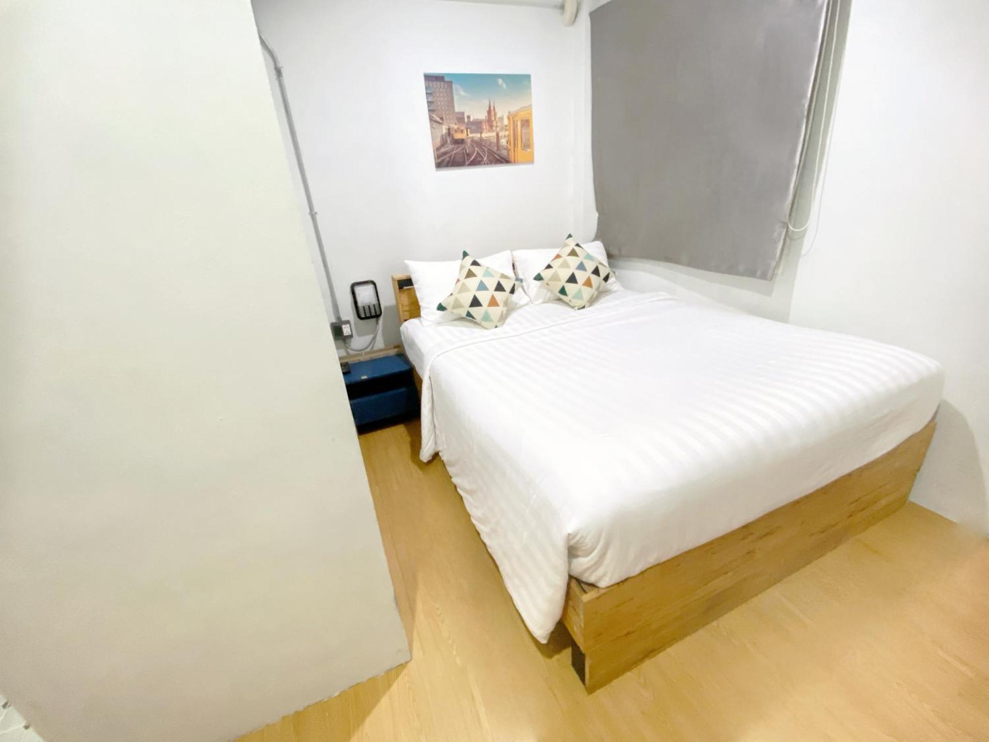 ซับรูมโฮเทล Subroom Hotel Σούρατ Τανί Εξωτερικό φωτογραφία
