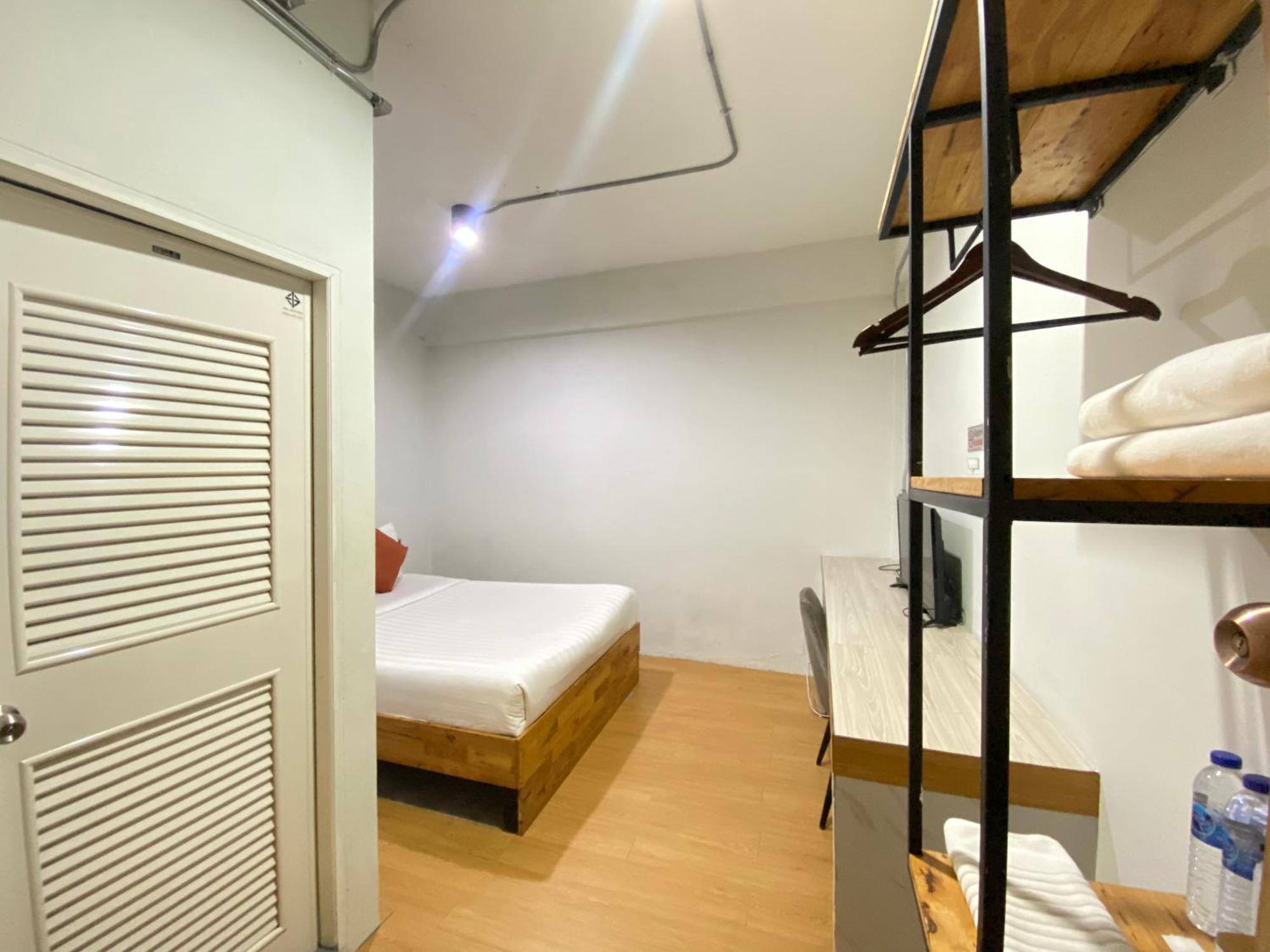ซับรูมโฮเทล Subroom Hotel Σούρατ Τανί Εξωτερικό φωτογραφία